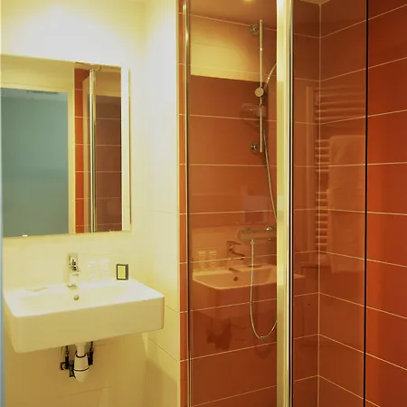 Hotel Adagio Access Marne La Vallee - Torcy 2*